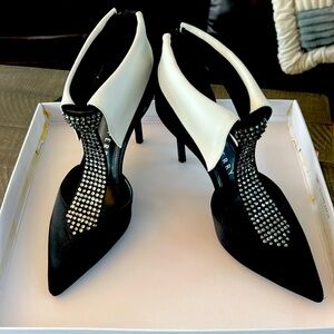 New Katy Perry Tie Satin heels